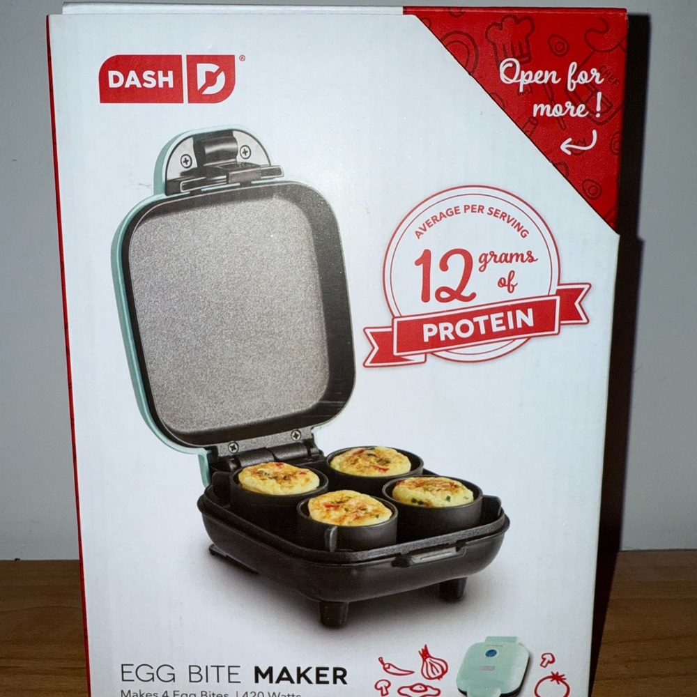 Dash Egg Bite Maker - Black and Red